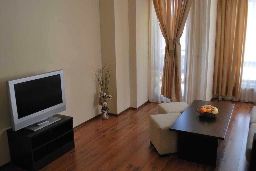 Spider House Aparthotel ปอมโปโรโว ห้อง รูปภาพ